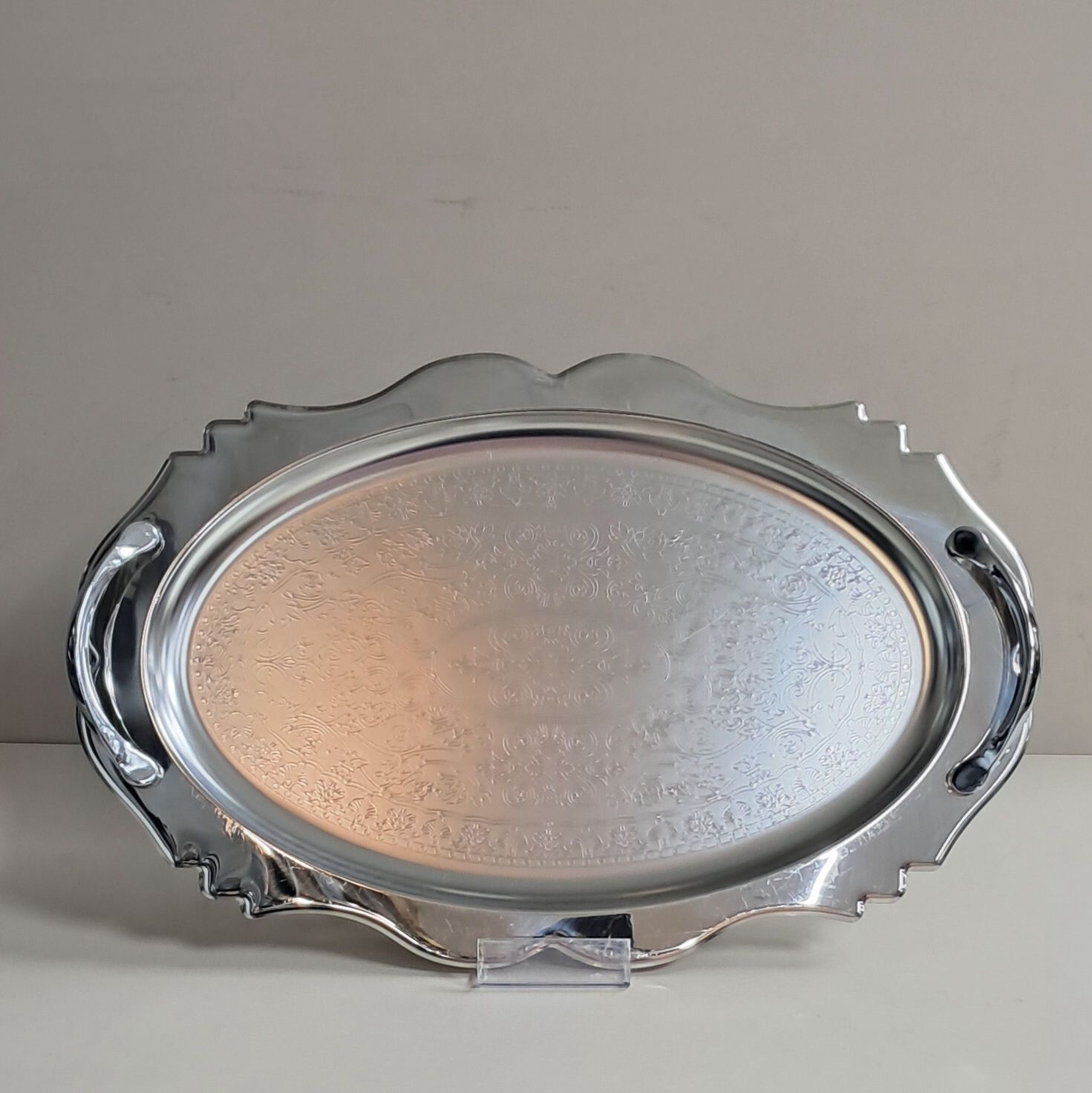 سینی پذیرایی بیضی طرح کلاسیک حکاکی شده کد3418